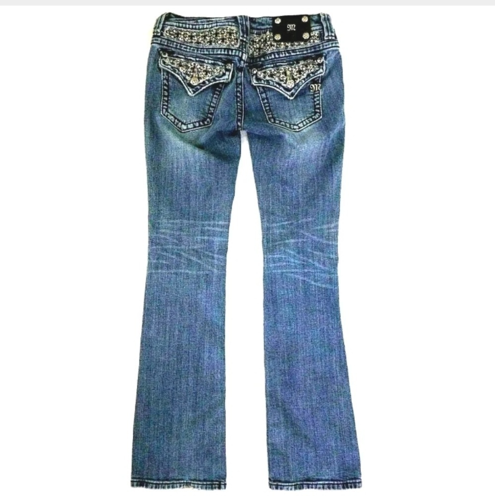 Miss Me Slim Fleur de le Bootcut Low rise Bling